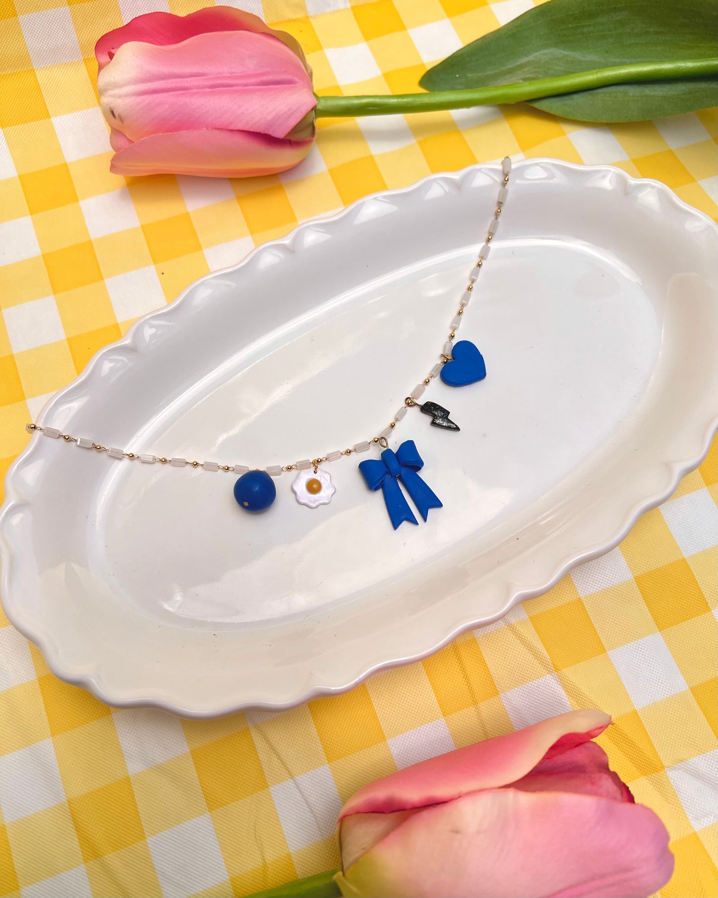 Blue besties necklace
