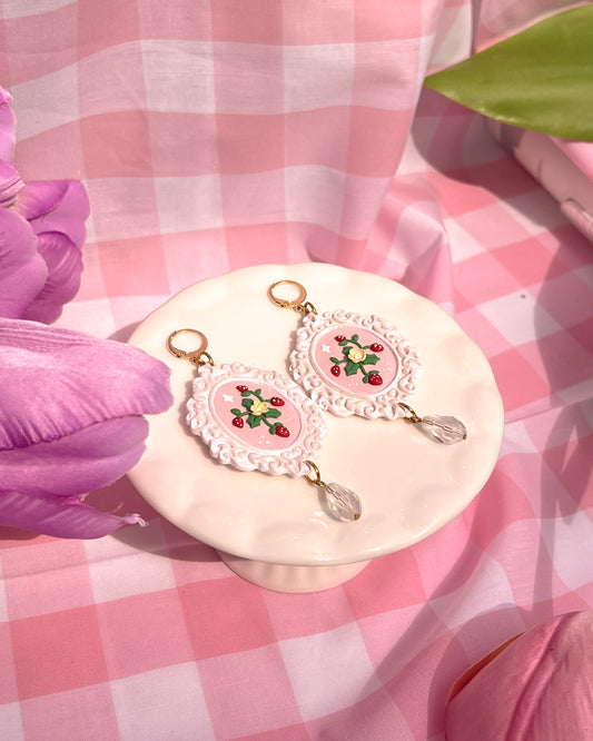 Strawberry field earrings
