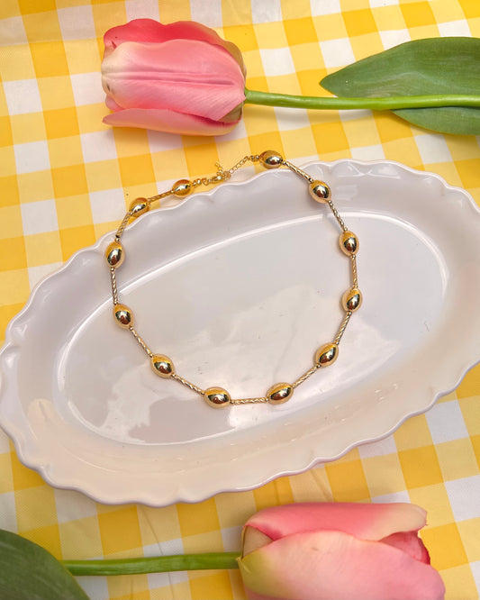 Golden knot necklace